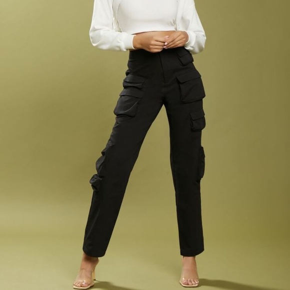 Forever 21 Pants - NWT High Rise Cargo Pants